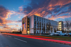 Holiday Inn Express - Bicester, an IHG Hotel